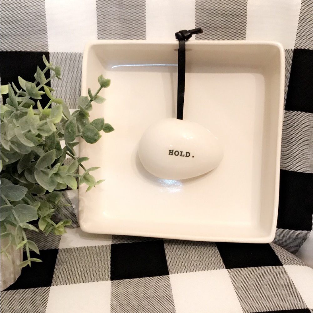 🆕 Rae Dunn “HOLD” napkin holder